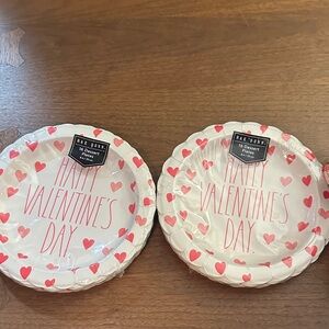 Rae Dunn Valentine’s Day set of 16 dessert plates